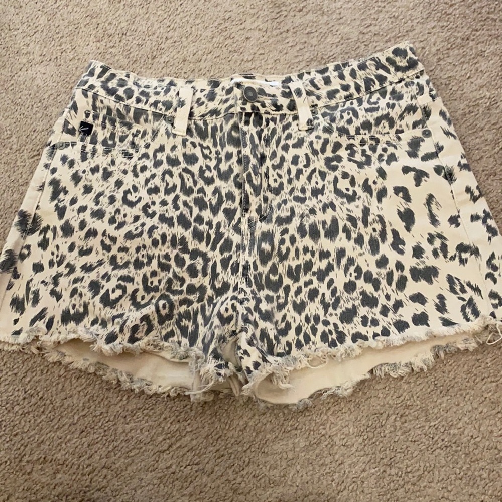 New never worn, Kancan high rise shorts